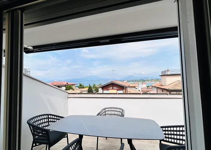 Lakeview Verdi 아파트호텔